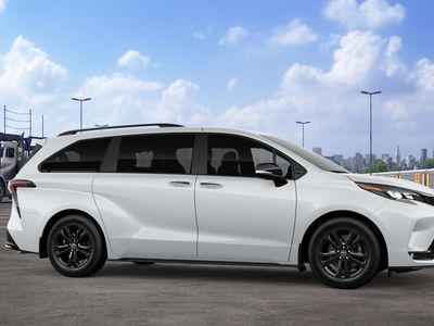 2026 Toyota Sienna - Photo 15