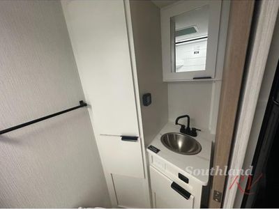 2026 Winnebago Micro Minnie - Photo 10