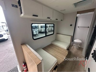 2026 Winnebago Micro Minnie - Photo 8
