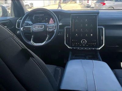 2025 GMC Acadia — detail view