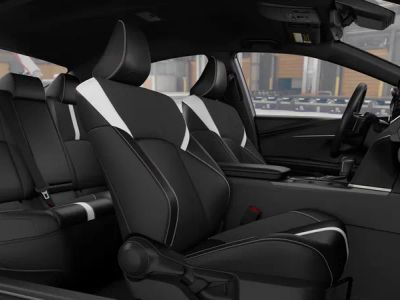2026 Toyota Camry - Photo 32