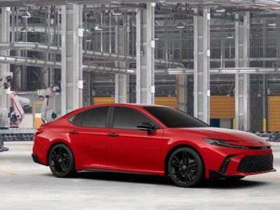2026 Toyota Camry - Photo 16