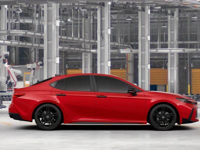 2026 Toyota Camry - Photo 14