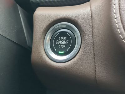 2021 Chevrolet Suburban - Photo 35