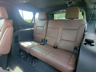 2021 Chevrolet Suburban - Photo 15