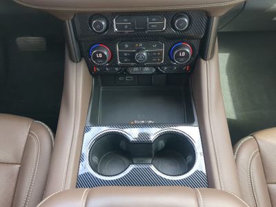 2021 Chevrolet Suburban - Photo 21