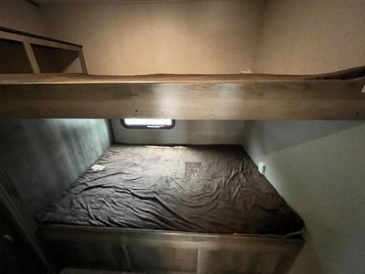 2019 Keystone RV Sprinter Campfire Edition — photo 13 view