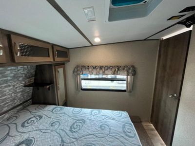 2019 Keystone RV Sprinter Campfire Edition — photo 11 view