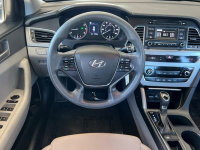 2017 Hyundai Sonata - Photo 14
