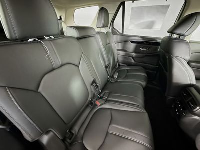 2026 Honda Pilot - Photo 33