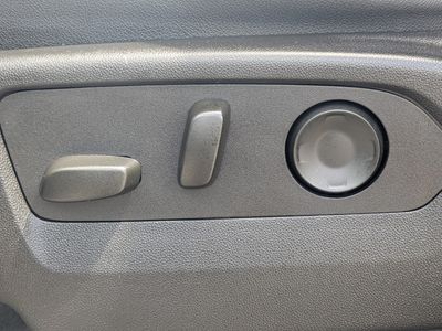 2024 GMC Yukon - Photo 25