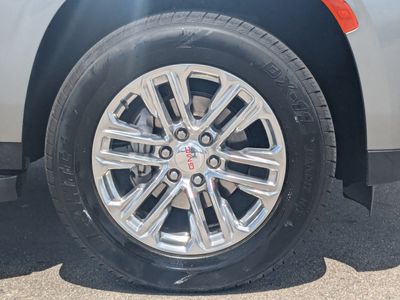 2024 GMC Yukon - Photo 12