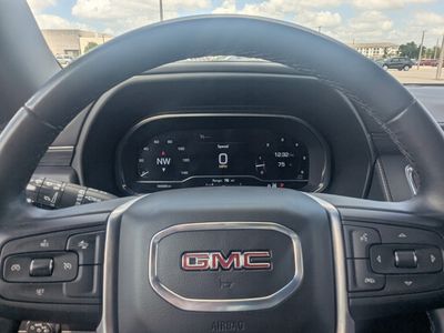 2024 GMC Yukon - Photo 34
