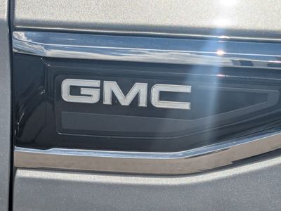 2024 GMC Yukon - Photo 13