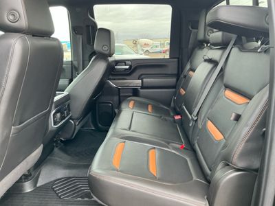2020 GMC Sierra 2500HD - Photo 17