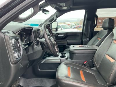 2020 GMC Sierra 2500HD - Photo 9