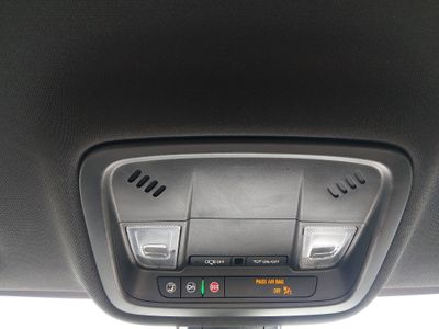 2023 Chevrolet Traverse - Photo 18