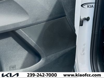 2026 Kia Sorento — photo 23 view