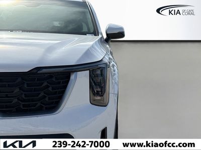 2026 Kia Sorento — photo 8 view