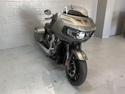 2025 Indian Motorcycle Challenger Heavy Metal Smoke - Photo 1