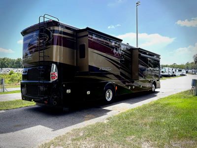 2018 Tiffin Phaeton — side profile view