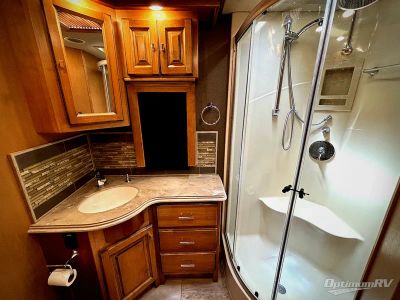 2018 Tiffin Phaeton — photo 18 view