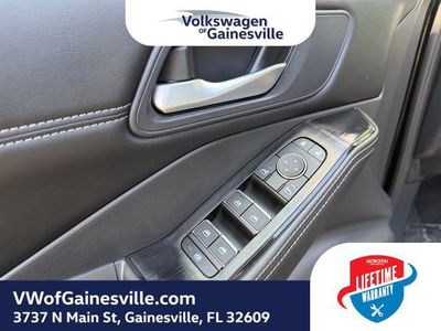 2024 Nissan Rogue — photo 16 view