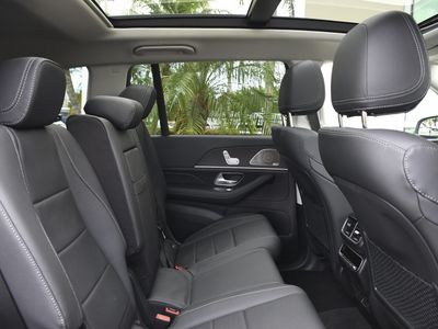 2026 Mercedes-Benz GLS — photo 31 view