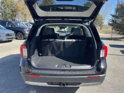 2026 Ford Explorer — photo 10 view