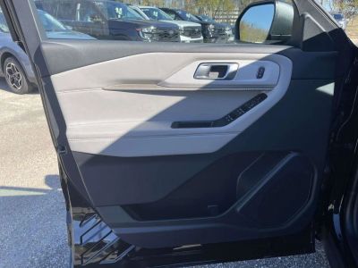 2026 Ford Explorer — photo 15 view