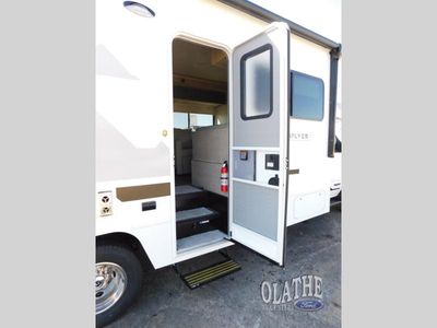 2027 Winnebago Sunflyer - Photo 3