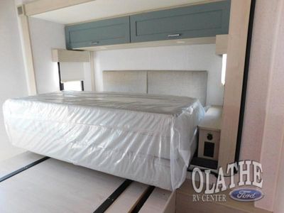 2027 Winnebago Sunflyer - Photo 13