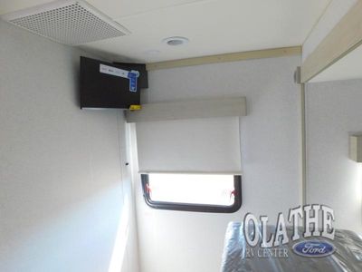 2027 Winnebago Sunflyer - Photo 14