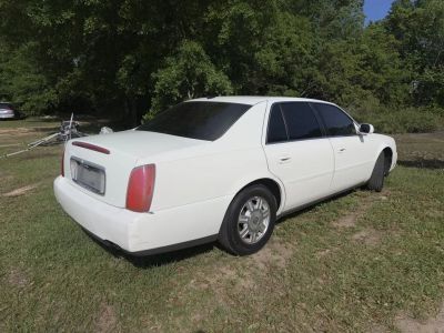 2005 Cadillac DeVille — photo 14 view