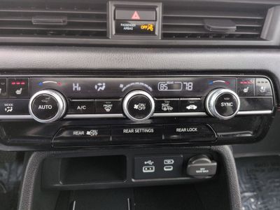 2025 Honda Pilot - Photo 21