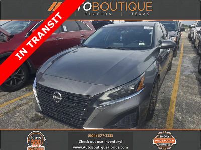2023 Nissan Altima 2.5 SV in Gun Metallic — front three-quarter view