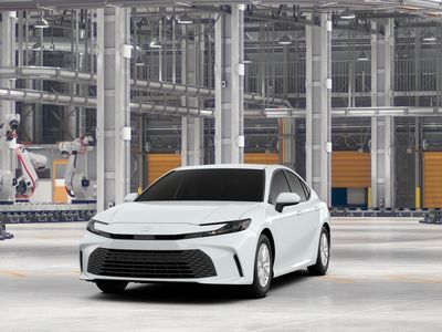 2026 Toyota Camry - Photo 18