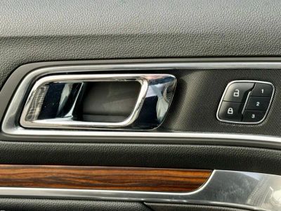 2017 Ford Explorer - Photo 18