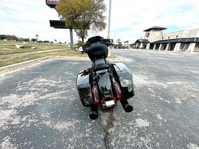 2025 Harley-Davidson FLHX - Street Glide — engine compartment view