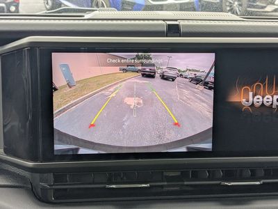 2025 Jeep Wrangler — photo 30 view