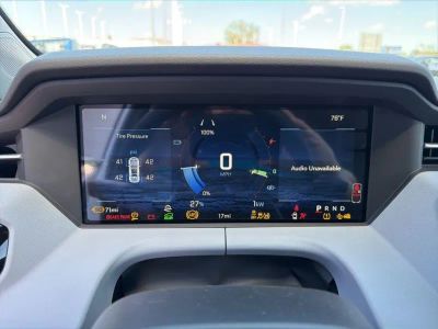 2027 Chevrolet Bolt - Photo 24