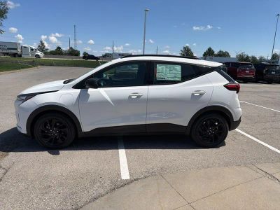 2027 Chevrolet Bolt - Photo 5