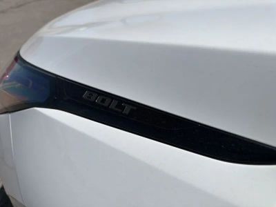 2027 Chevrolet Bolt - Photo 10