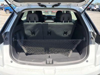 2027 Chevrolet Bolt - Photo 12