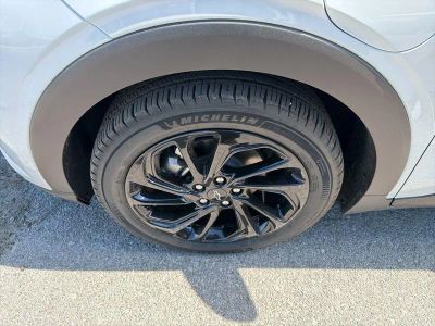 2027 Chevrolet Bolt - Photo 8