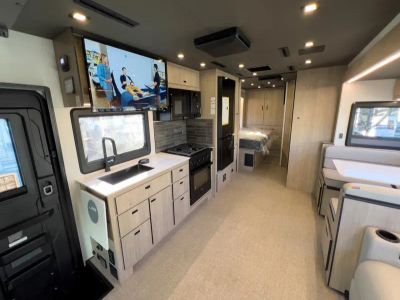 2026 Grand Design LINEAGE SERIES F - Photo 10