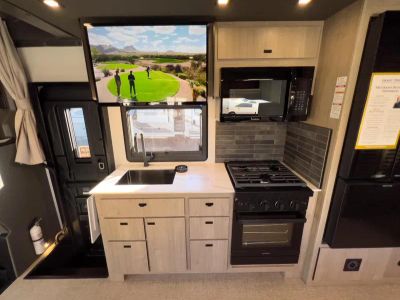 2026 Grand Design LINEAGE SERIES F - Photo 11