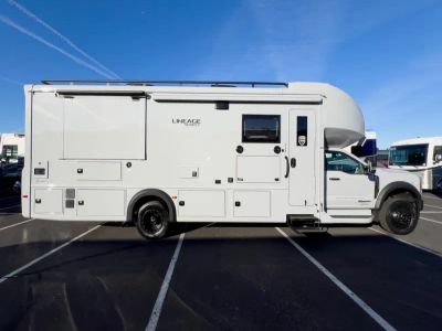 2026 Grand Design LINEAGE SERIES F - Photo 19
