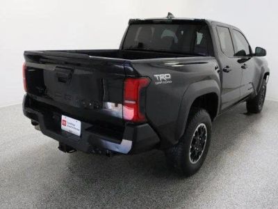 2025 Toyota Tacoma 4WD - Photo 7