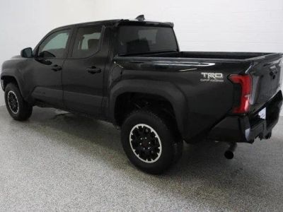 2025 Toyota Tacoma 4WD - Photo 9